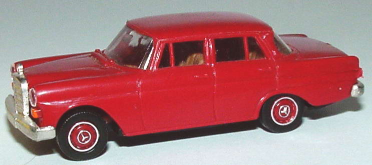 Foto 1:87 Mercedes-Benz 200 (W110) altrot Brekina 1840