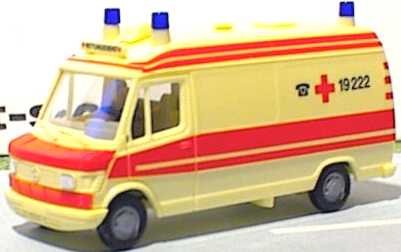 Foto 1:87 Mercedes-Benz 207D Rettungswagen DRK, 19222 herpa 042390