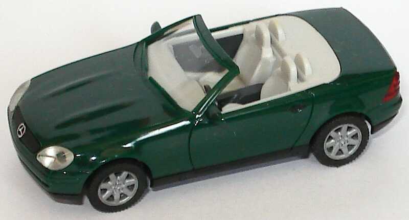 Foto 1:87 Mercedes-Benz 230 SLK (R170) dunkelgrün, ohne Hardtop herpa 022149