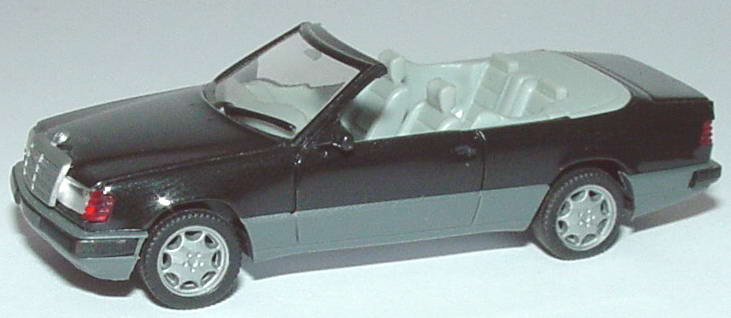 Foto 1:87 Mercedes-Benz 300CE-24 Cabriolet schwarz herpa 021128