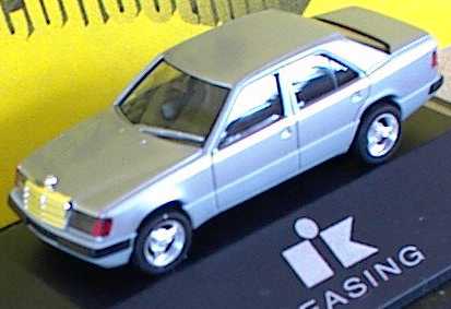 Foto 1:87 Mercedes-Benz 300E (W124) Facelift silber-met. Mit Brabus-Felgen IK-Leasing herpa