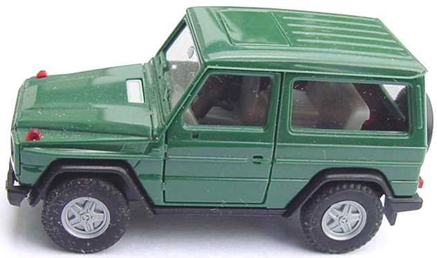 Foto 1:87 Mercedes-Benz 300GE patinagrün herpa 2085