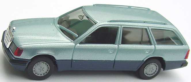 Foto 1:87 Mercedes-Benz 300TE (S124) Facelift blausilber-met. herpa 030939