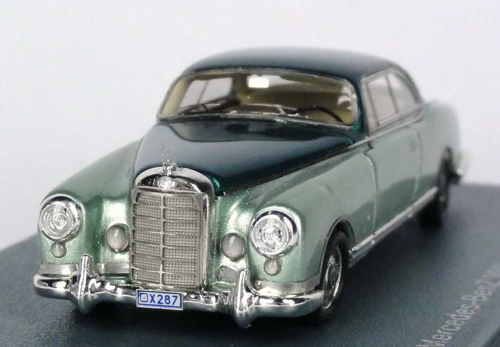 Foto 1:87 Mercedes-Benz 300b Pininfarina Coupé (1955) hellgrünmet./dunkelgrün-met. NEO Scale Models 87200