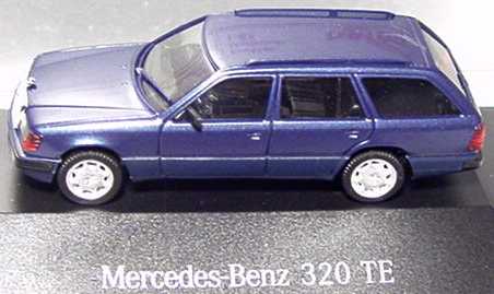 Foto 1:87 Mercedes-Benz 320TE (S124) Facelift dunkelblau-met. (MB, Mängel) herpa B66005603