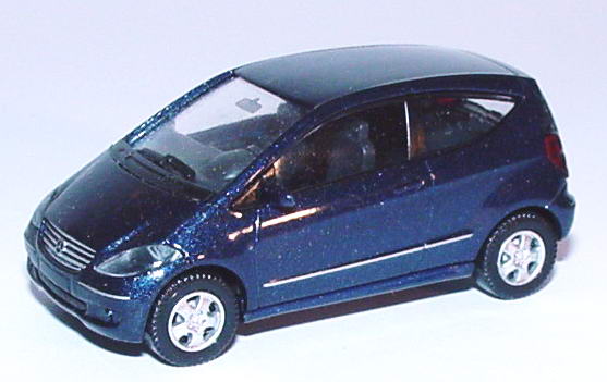 Foto 1:87 Mercedes-Benz A-Klasse 3türig (W169) apollblau-met. Werbemodell (ohne PC-Box) Wiking B66961362