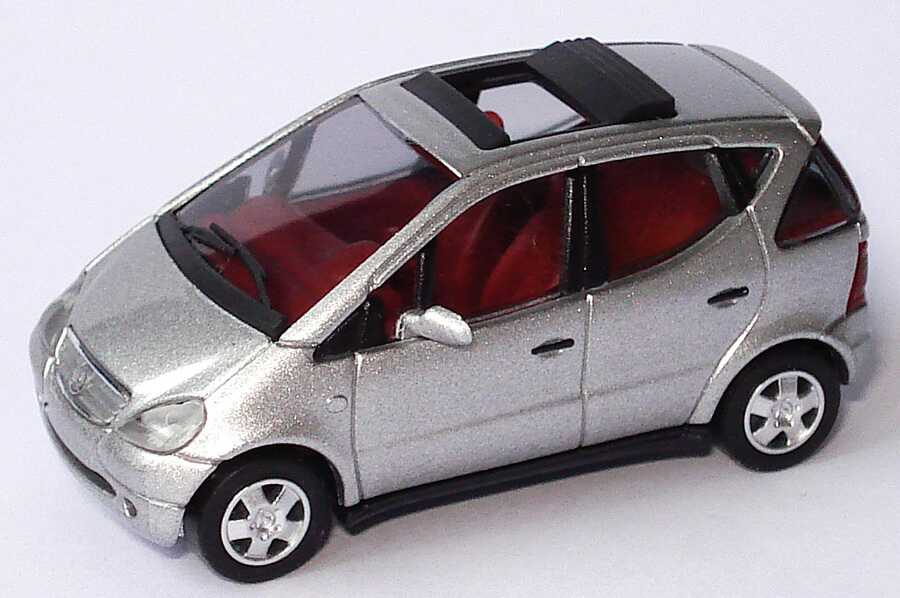 Foto 1:87 Mercedes-Benz A-Klasse (W168) Avangarde mit Faltdach offen silber-met. Busch 48601