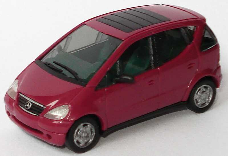 Foto 1:87 Mercedes-Benz A-Klasse (W168) brombeerviolett (Türgriffe unbedruckt) Busch 48600