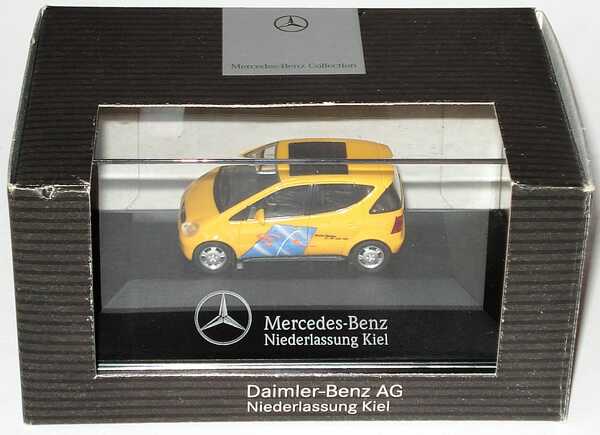 Foto 1:87 Mercedes-Benz A-Klasse (W168) mit Faltdach gelb Mercedes-Benz Niederlassung Kiel, Kieler Woche 1997 Werbemodell herpa