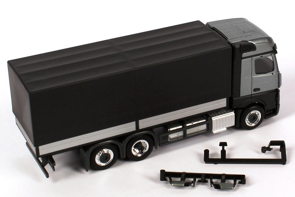 Foto 1:87 Mercedes-Benz Actros 2 BigSpace 3a PP-Lkw andorit-grau-met./schwarz Werbemodell herpa B66004086