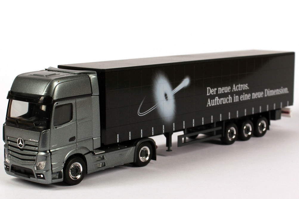 Foto 1:87 Mercedes-Benz Actros 2 Megaspace GpSzg 2/3 Aufbruch in eine neue Dimension Werbemodell herpa B66004082
