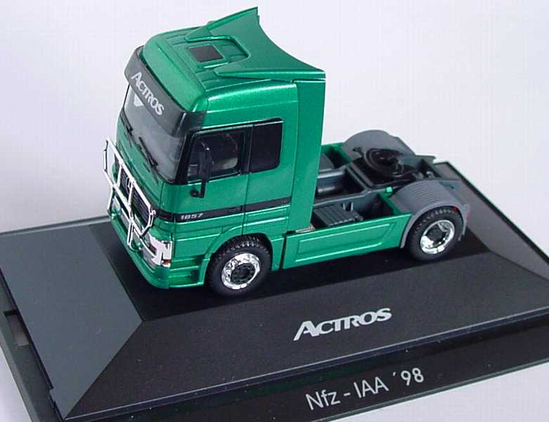 Foto 1:87 Mercedes-Benz Actros LH Fv Cv 2a Szgm grün-met. IAA ´98 Werbemodell herpa B66000115