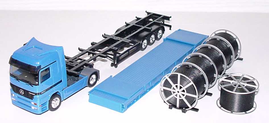 Foto 1:87 Mercedes-Benz Actros LH Fv Cv 40 BulkCoSzg offen blau beladen mit 6 Kabelrollen Werbemodell herpa B66000452