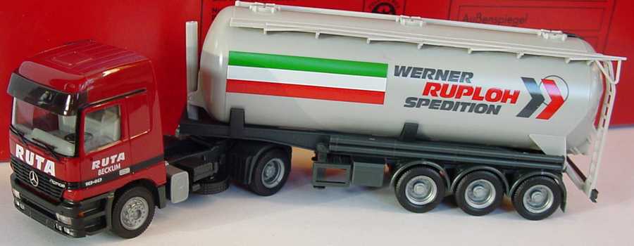 Foto 1:87 Mercedes-Benz Actros L 42 m³-SiloSzg 2/3 Werner Ruploh herpa 147484