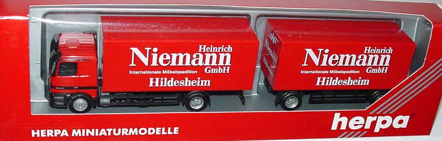 Foto 1:87 Mercedes-Benz Actros L KoHgz 3/2 Heinrich Niemann GmbH, Internationale Möbelspedition Hildesheim herpa 145114