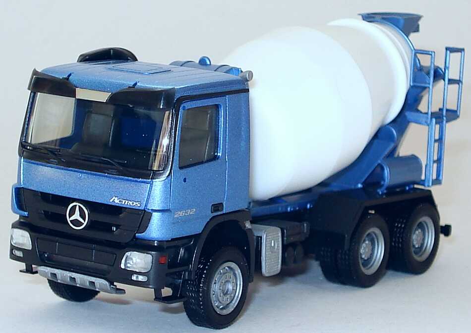 Foto 1:87 Mercedes-Benz Actros M MP3 3a Betonmischer blau-met. / grauweiß Werbemodell herpa B66000827