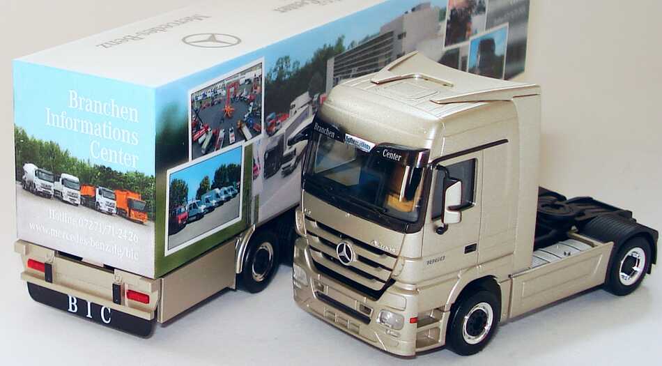 Foto 1:87 Mercedes-Benz Actros Megaspace MP3 KükoSzg 2/3 Branchen-Informations-Center, Edition 6 Werbemodell herpa B66000831