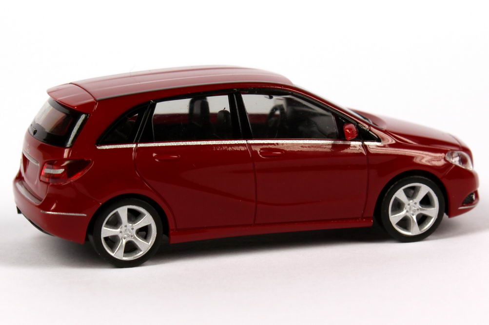 24++ Mercedes b klasse jupiterrot