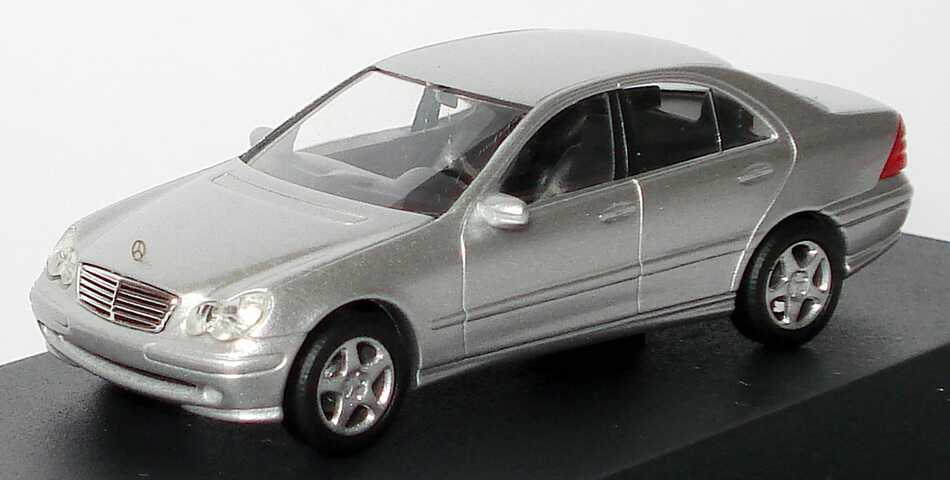 Foto 1:87 Mercedes-Benz C-Klasse (W203) silber-met. Plötzlich ist alles anders - Die neue C-Klasse Werbemodell Busch B66961310