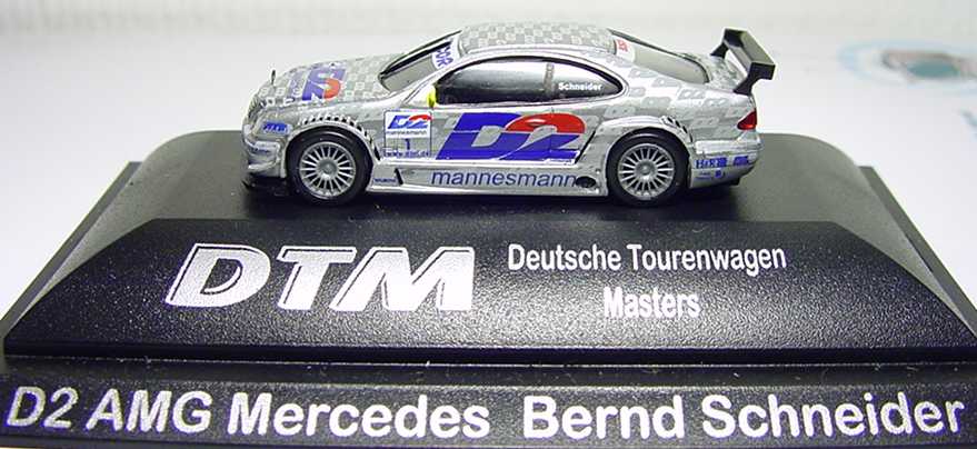 Foto 1:87 Mercedes-Benz CLK DTM 2000 AMG, D2 Nr.1, Bernd Schneider Trumpeter mcs3020p