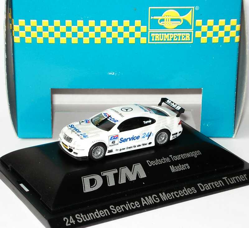 Foto 1:87 Mercedes-Benz CLK DTM 2000 AMG, Service 24h Nr.42, Darren Turner Trumpeter mcs3027p