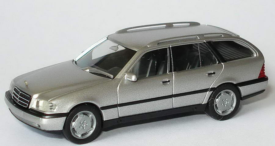 Foto 1:87 Mercedes-Benz C 180 Touring (S202) silber-met. herpa 032094/146555