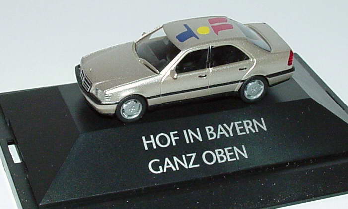 Foto 1:87 Mercedes-Benz C 220 (W202) rauchsilber-met. Hof in Bayern ganz oben herpa