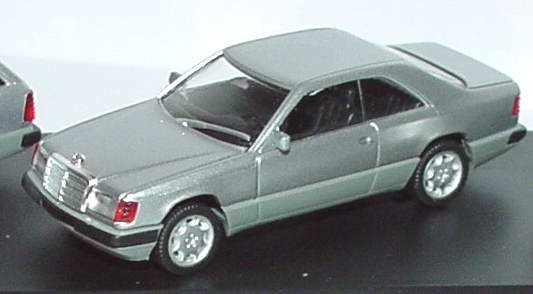 Foto 1:87 Mercedes-Benz Die Vielfalt in der Mittelklasse (300E, TE, CE, CE Cabrio brillantsilbermet.) in 4er PC-Box herpa B66005611