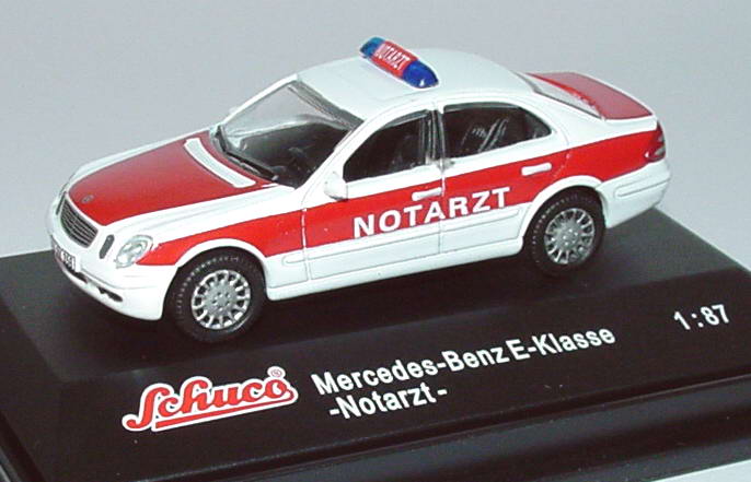 Foto 1:87 Mercedes-Benz E-Klasse (W211) Notarzt Schuco 21795