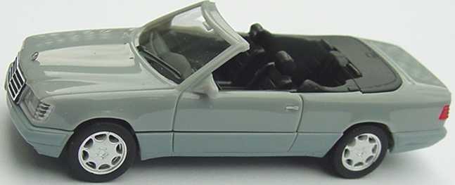 Foto 1:87 Mercedes-Benz E 320 Cabriolet (A124) hellgrau, Felgen verchromt herpa 188814