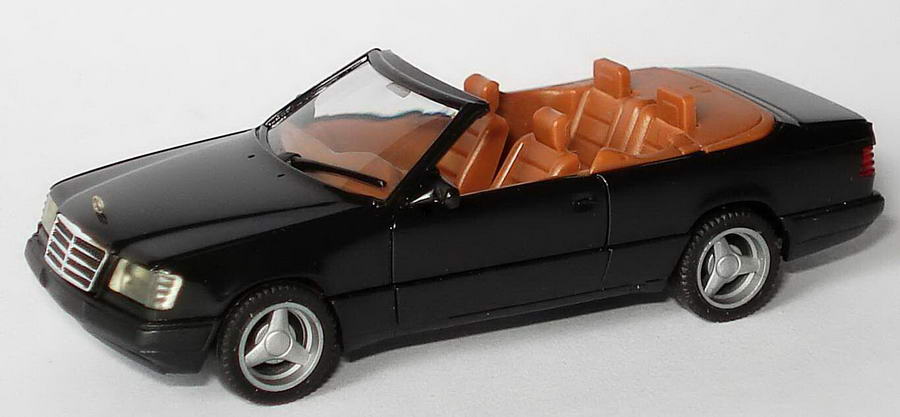 Foto 1:87 Mercedes-Benz E 320 Cabriolet (A124) schwarz mit grauen Brabus-Felgen herpa 184137