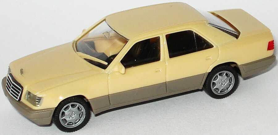 Foto 1:87 Mercedes-Benz E 320 (W124) beige herpa