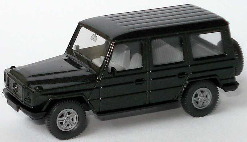 Foto 1:87 Mercedes-Benz G 320 lang dunkelgrün-met. Wiking 266