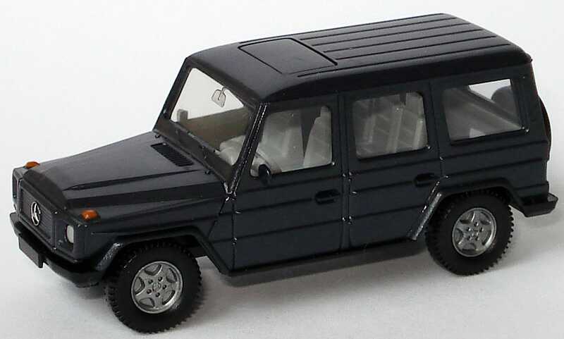 Foto 1:87 Mercedes-Benz G 500 V8 lang dunkelblau-met. Wiking 266