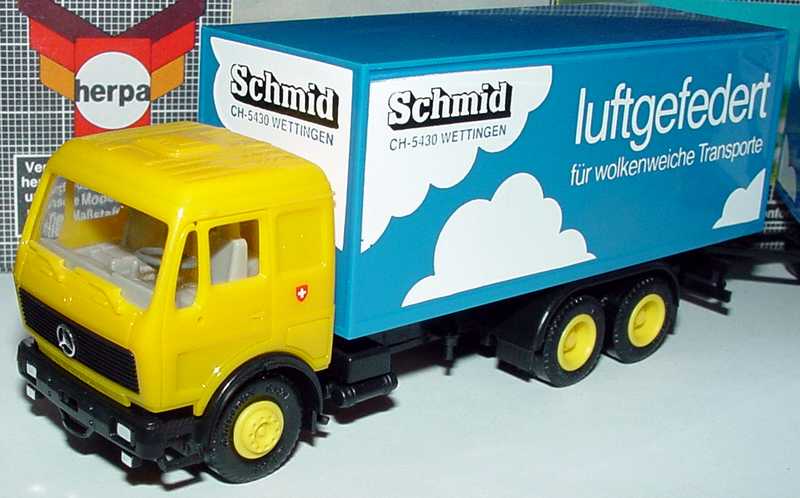 Foto 1:87 Mercedes-Benz KoHgz 3/2 Schmid, CH-5430 Wettingen - Luftgefedert für wolkenweiche Transporte herpa
