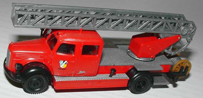 Foto 1:87 Mercedes-Benz L311 Doka Drehleiter Feuerwehr Brekina