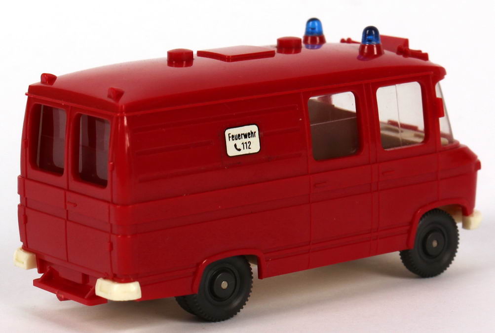 Foto 1:87 Mercedes-Benz L406 Rettungswagen Feuerwehr, Aufkleber Notruf 112, runde Warnleuchten Wiking 608