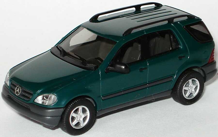 Foto 1:87 Mercedes-Benz ML 320 dunkelgrün Busch 48500