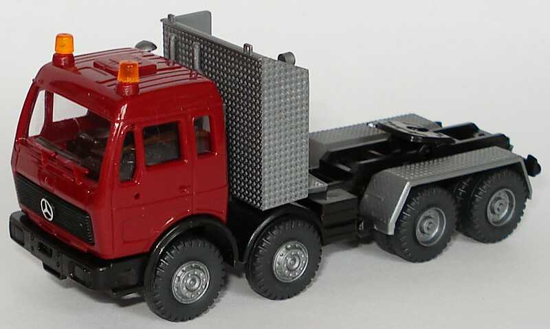 Foto 1:87 Mercedes-Benz (M) 4a Schwerlastzugmaschine weinrot Roskopf 483