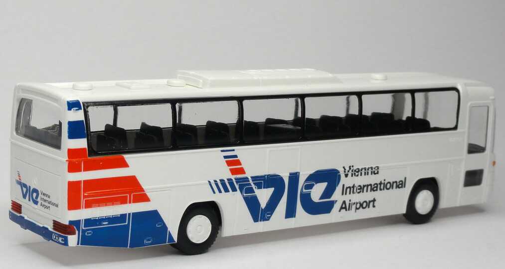 Foto 1:87 Mercedes-Benz O 303 RHD via - Vienna International Airport Rietze 00349