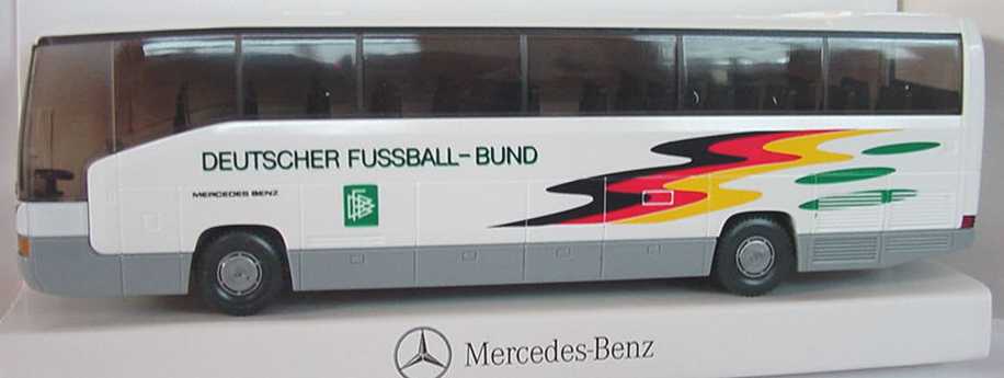 Foto 1:87 Mercedes-Benz O 404 RHD Deutscher Fußball Bund (EM ´96)Werbemodell Wiking B66000067