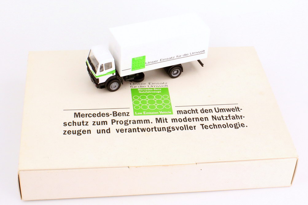 Foto 1:87 Mercedes-Benz SK (K) 1722 2a Ko-Lkw Unser Einsatz für die Umwelt, Low Emission Vehicle Werbemodell herpa