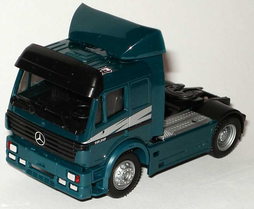 Foto 1:87 Mercedes-Benz SK ´94 Fv Cv 2a Szgm dunkelgrün herpa 143158