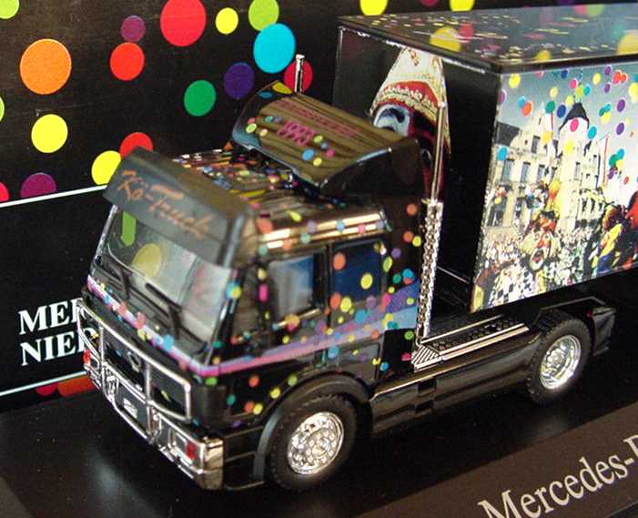 Foto 1:87 Mercedes-Benz SK Fv Cv KoSzg 2/3 Kö-Truck, Karneval 1993, MB Ndl. Düsseldorf herpa