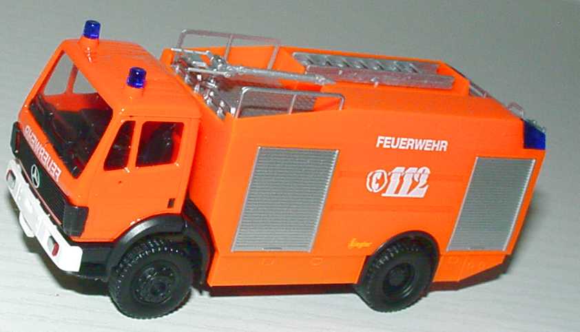 Foto 1:87 Mercedes-Benz SK (K) TLF 24/48 Feuerwehr tagesleuchtfarbe herpa 042925