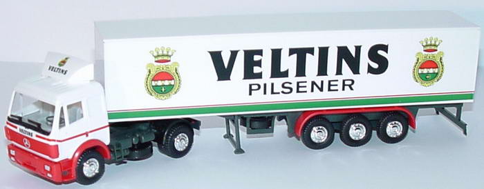 Foto 1:87 Mercedes-Benz SK KoSzg 2/3 Veltins Pilsener herpa 140522