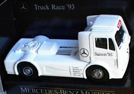 Foto 1:87 Mercedes-Benz SK Renntruck weiß Truck-Race Saison ´93 Werbemodell Wiking