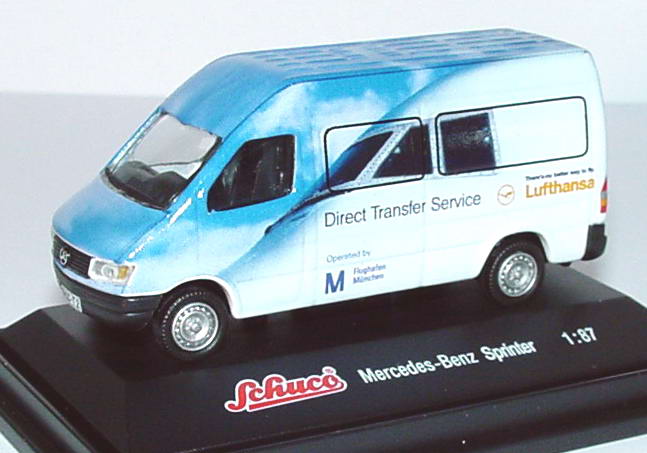Foto 1:87 Mercedes-Benz Sprinter Kasten Hochdach Lufthansa Direct Transfer Service, Flughafen München Schuco 21713