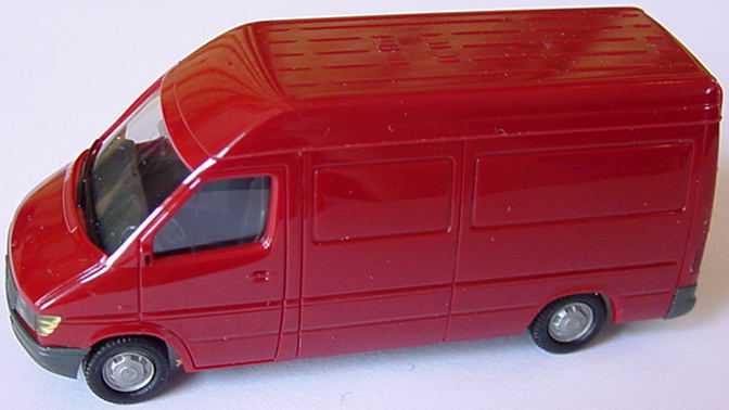 Foto 1:87 Mercedes-Benz Sprinter Kasten Hochdach weinrot herpa 042536