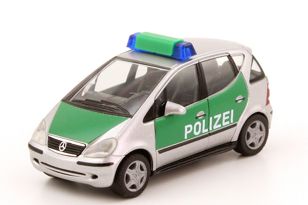 Foto 1:87 Mercedes-Benz A-Klasse Facelift (W168 MOPF) Polizei silber-met./grün herpa 045384